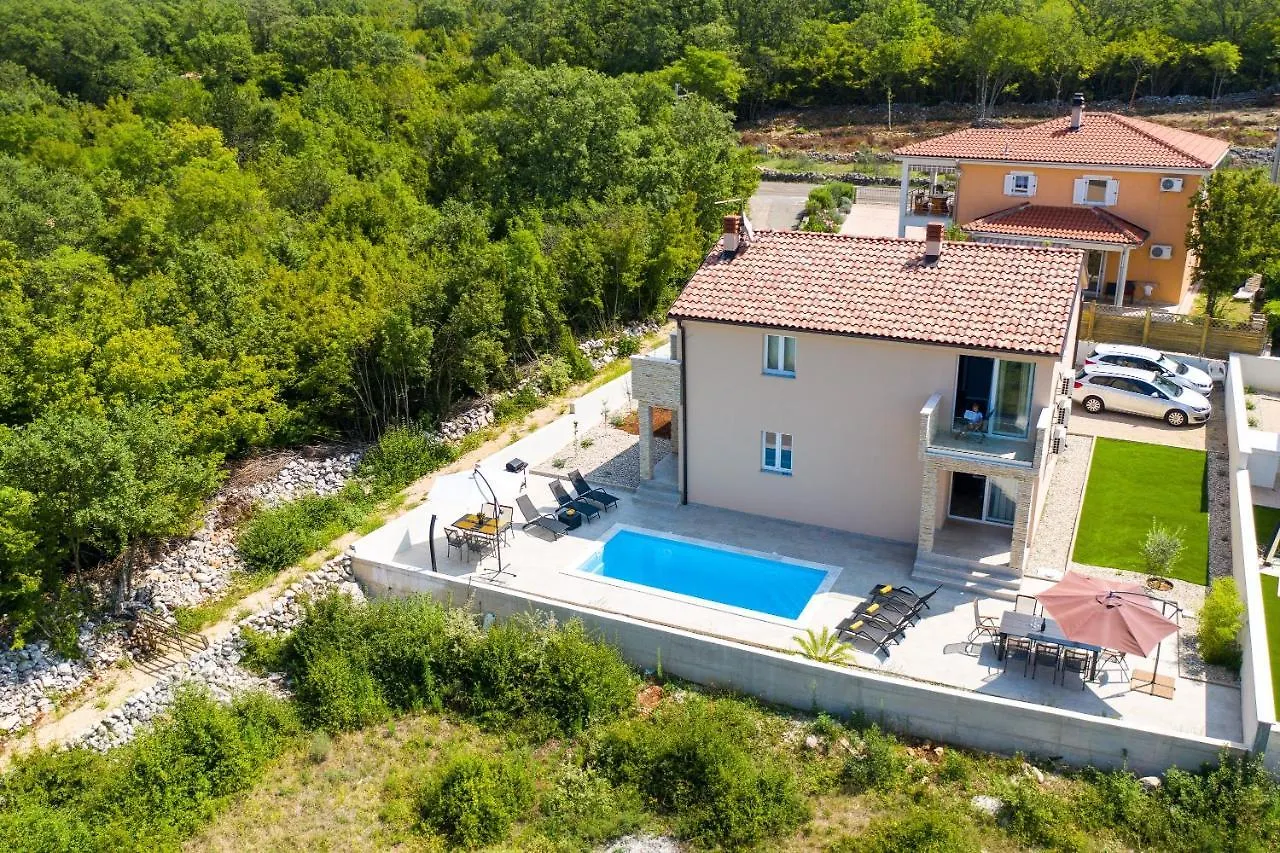 Apartments With A Swimming Pool Kremenici, Krk - 20676 Malinska