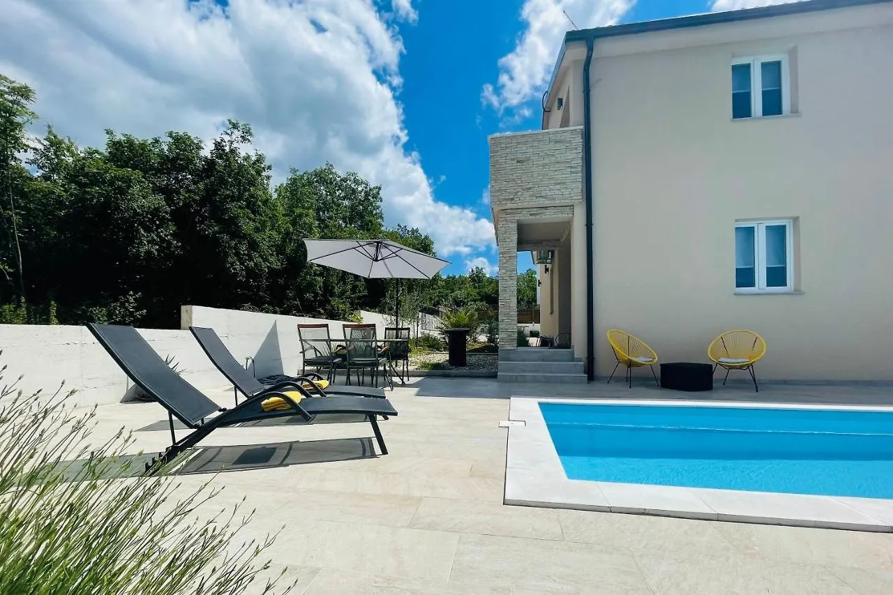 Apartments With A Swimming Pool Kremenici, Krk - 20676 Malinska